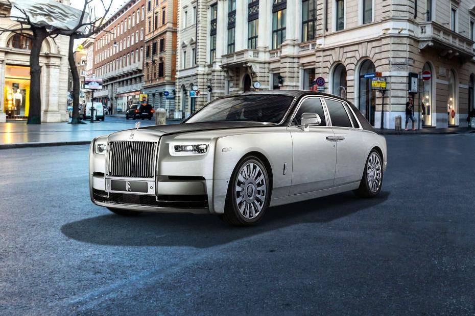 Rolls-Royce Phantom front image
