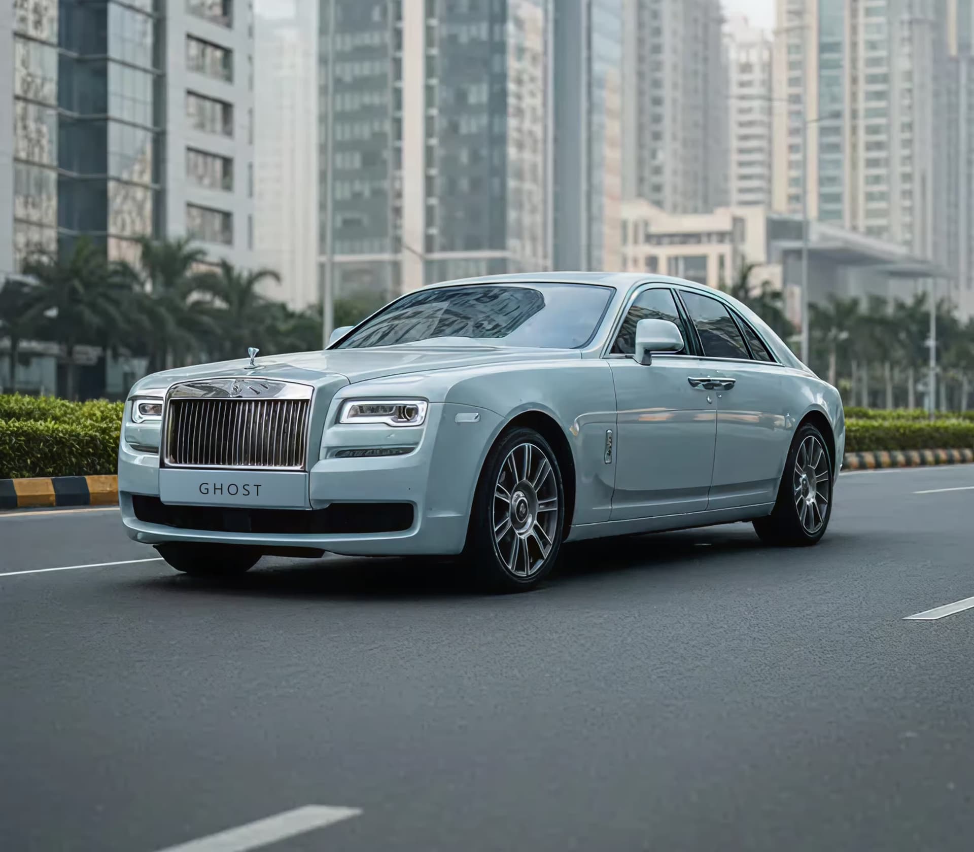 Rolls-Royce Ghost Reviews image