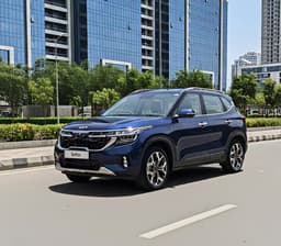 Kia Seltos front angle view