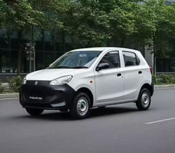Maruti Alto Tour H1 front angle view