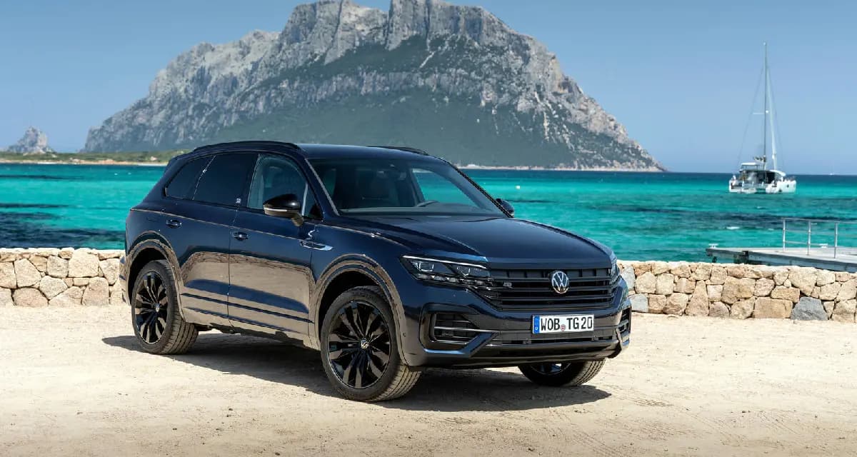 toureg Volkswagen’s Flagship SUV To Be Discontinued By The End Of 2026!.webp