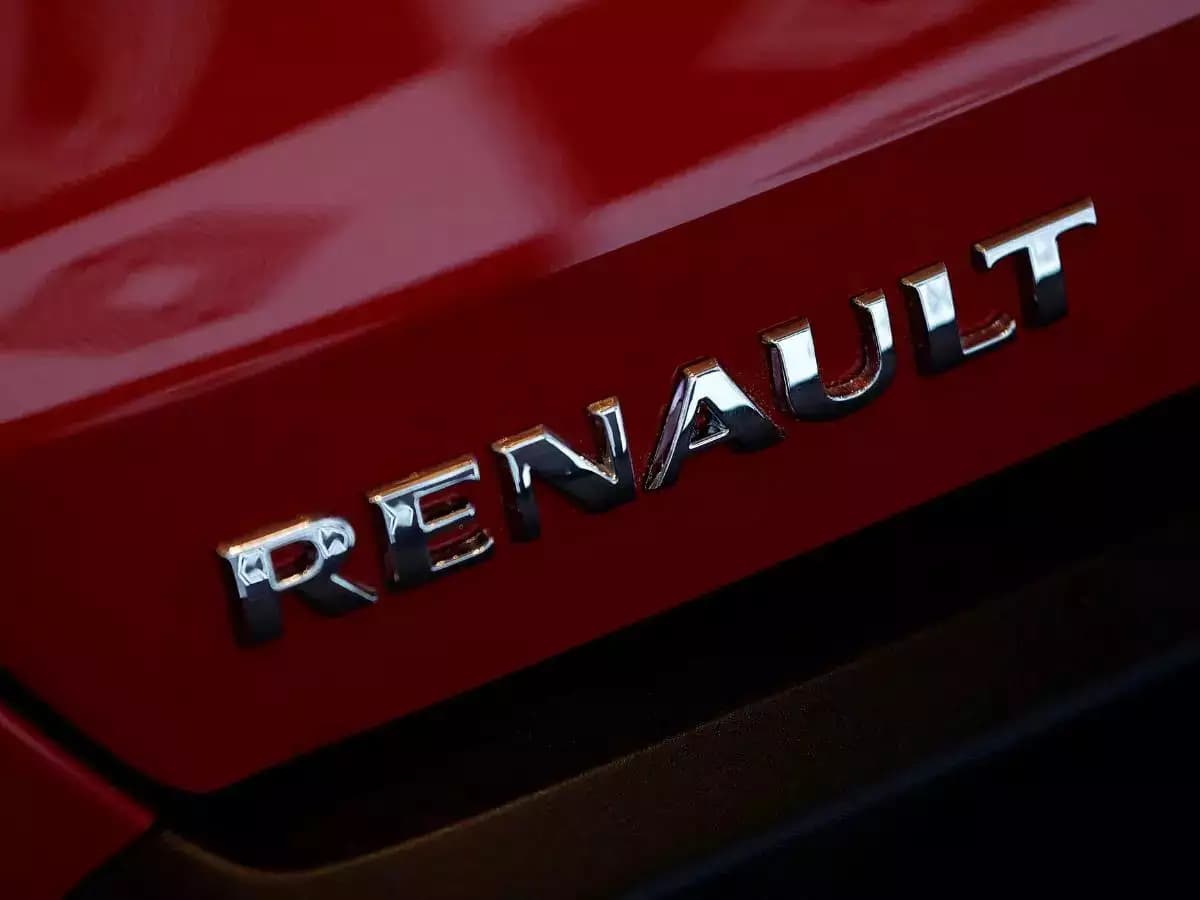 Renault has announced a 3-year/1 lakh Kilometers standard warranty.